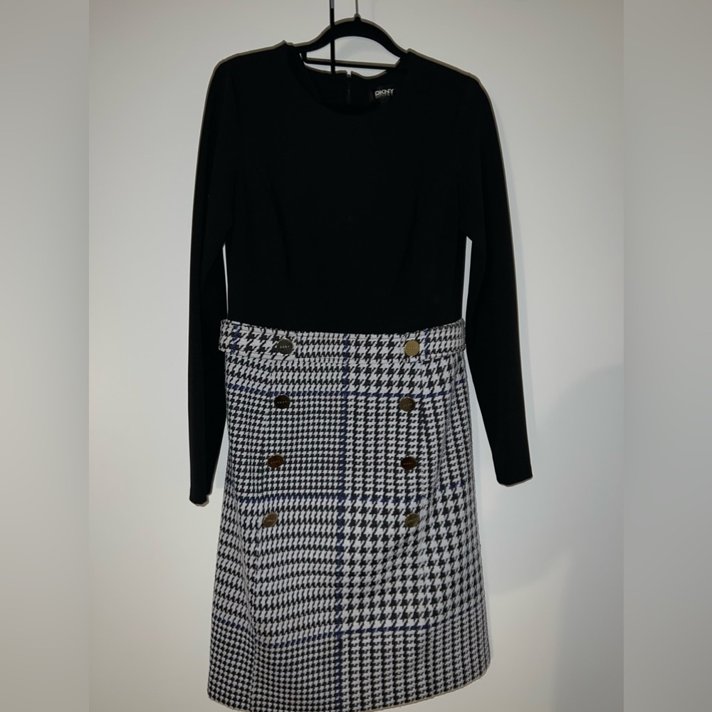 Gorgeous dress for the holidays